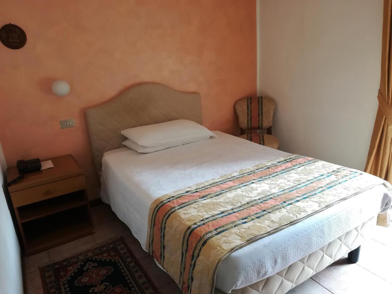 Hotel Centrale San Pellegrino Terme Dış mekan fotoğraf